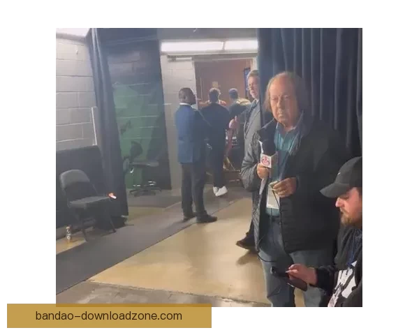 穆迪重伤引爆全网热议瞬间揪心画面令人不忍直视众人集体祈福祝平安